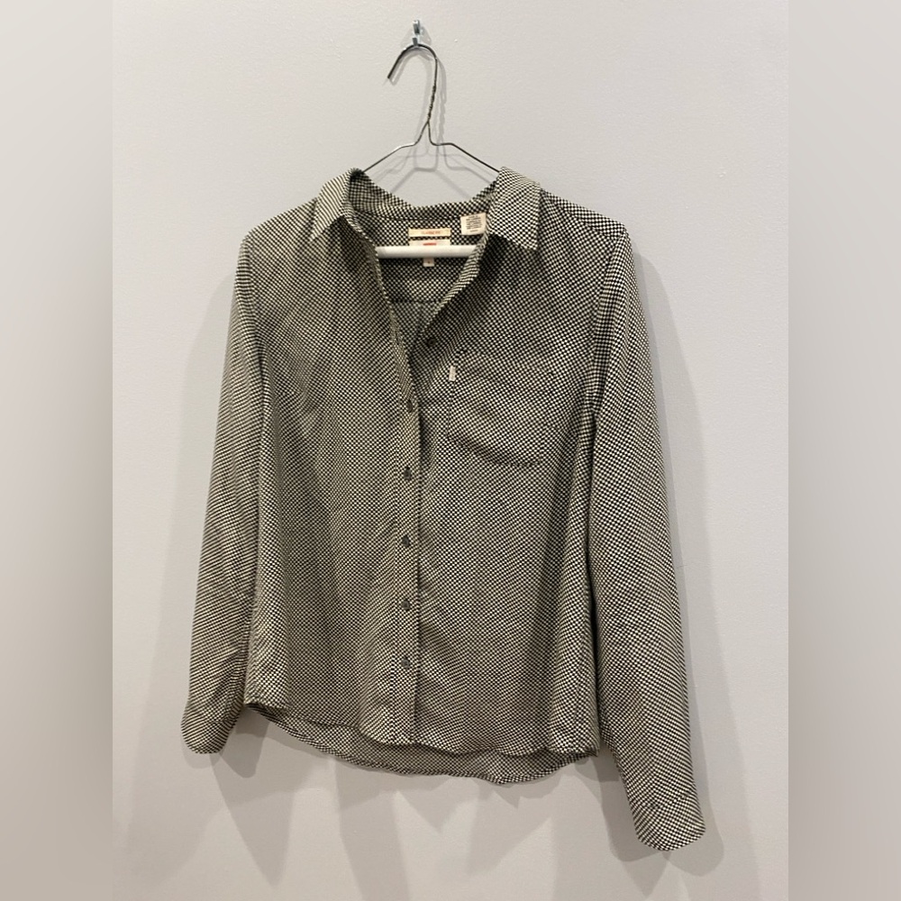 Levi’s Checkered Button Down